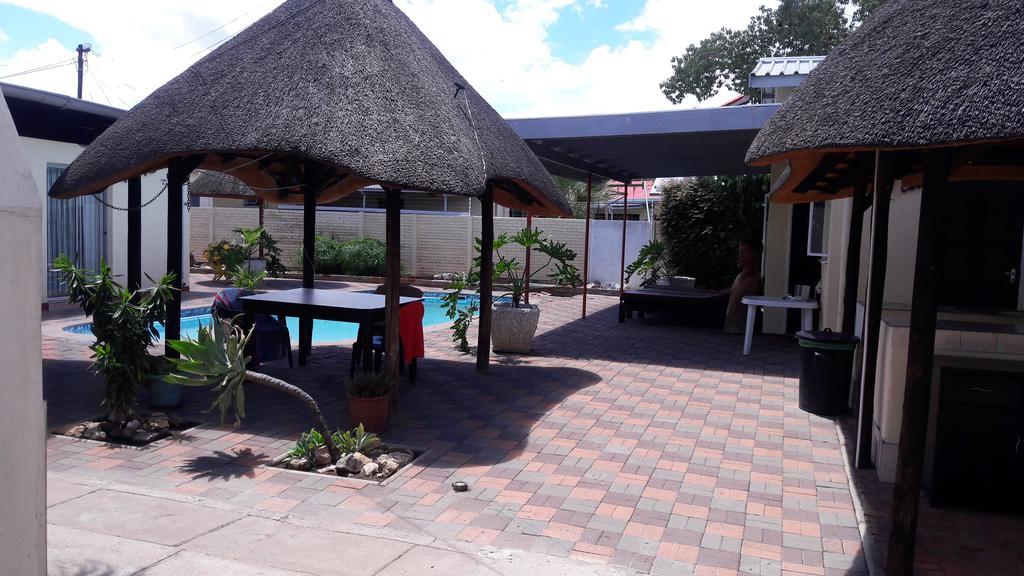 Guesthouse Villa Nina Okahandja Luaran gambar
