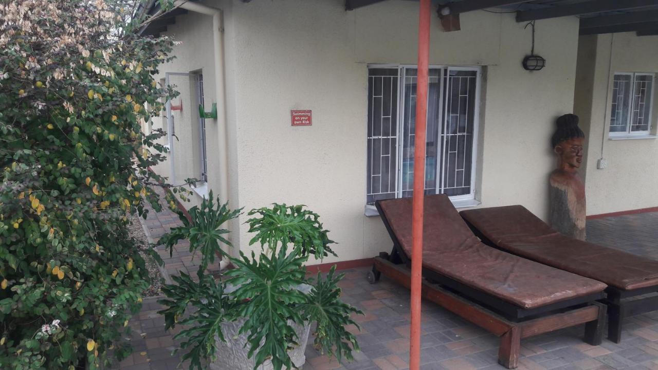 Guesthouse Villa Nina Okahandja Luaran gambar